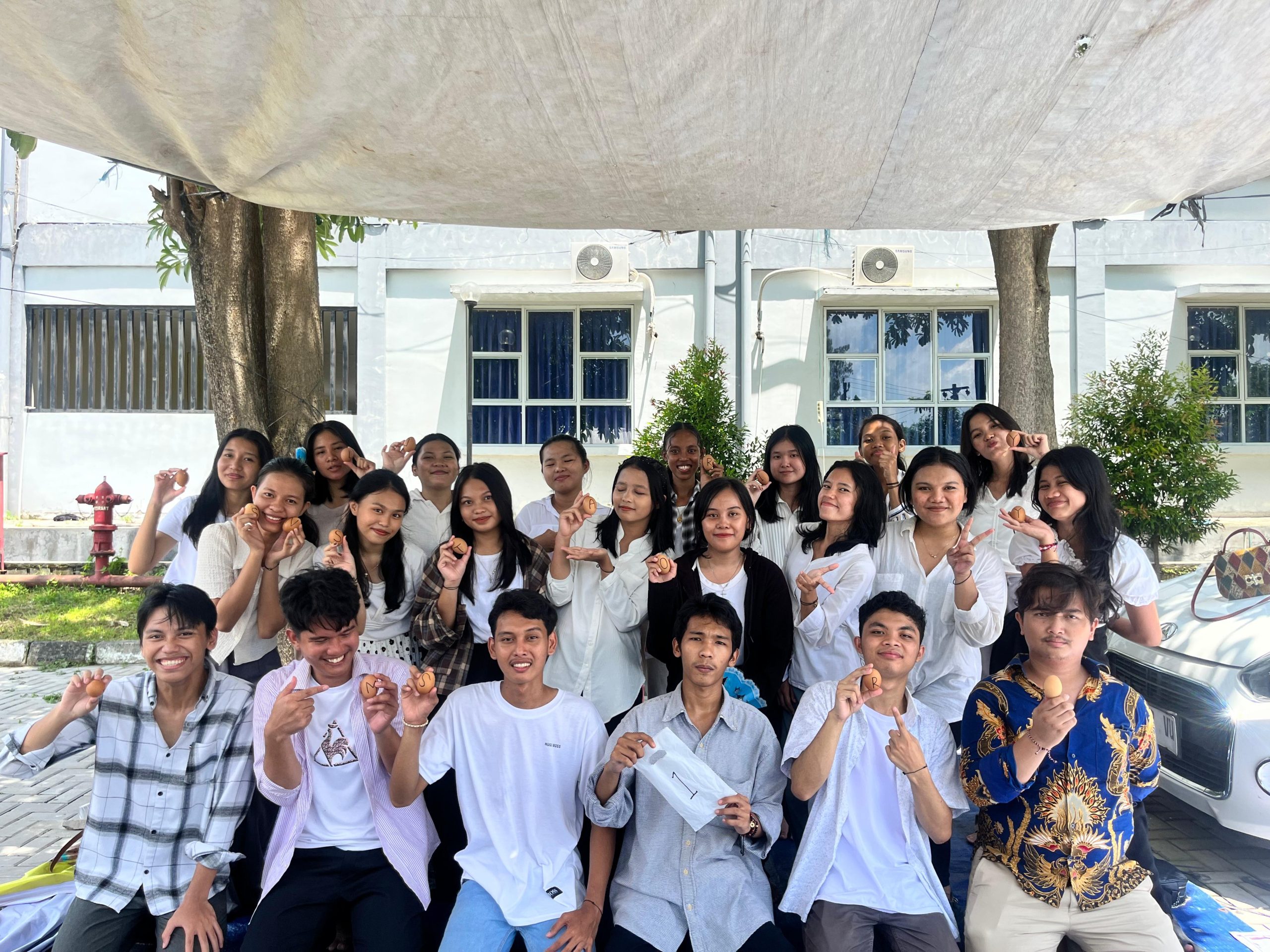 Kegiatan Paskah Bersama Pertukaran Mahasiswa Merdeka 4 di Asrama Mahasiswa  UNS